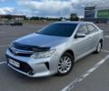 Серый Тойота Камри, объемом двигателя 2.49 л и пробегом 208 тыс. км за 14750 $, фото 1 на Automoto.ua
