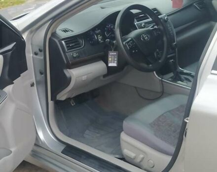 Серый Тойота Камри, объемом двигателя 2.49 л и пробегом 210 тыс. км за 10900 $, фото 7 на Automoto.ua