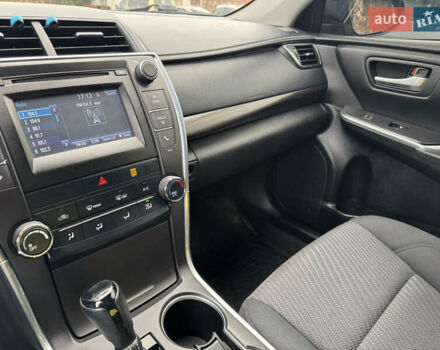 Сірий Тойота Камрі, об'ємом двигуна 2.49 л та пробігом 210 тис. км за 14950 $, фото 19 на Automoto.ua