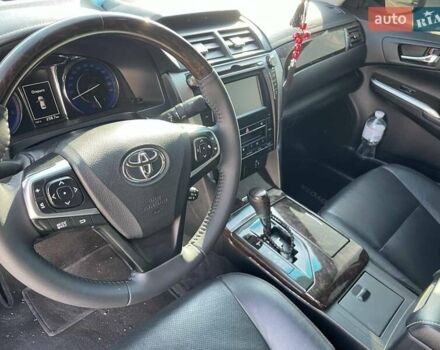 Серый Тойота Камри, объемом двигателя 2.49 л и пробегом 247 тыс. км за 19300 $, фото 2 на Automoto.ua