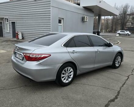 Серый Тойота Камри, объемом двигателя 2.5 л и пробегом 211 тыс. км за 12600 $, фото 4 на Automoto.ua