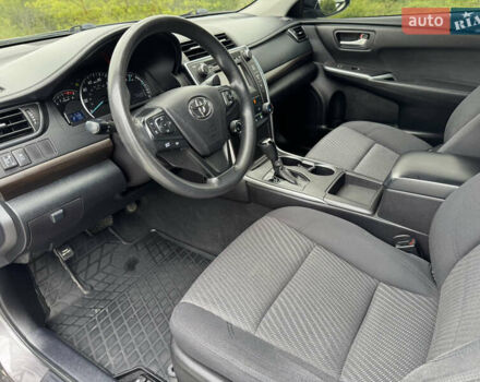 Сірий Тойота Камрі, об'ємом двигуна 2.49 л та пробігом 210 тис. км за 14950 $, фото 11 на Automoto.ua