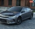 Серый Тойота Камри, объемом двигателя 2.49 л и пробегом 220 тыс. км за 14950 $, фото 1 на Automoto.ua