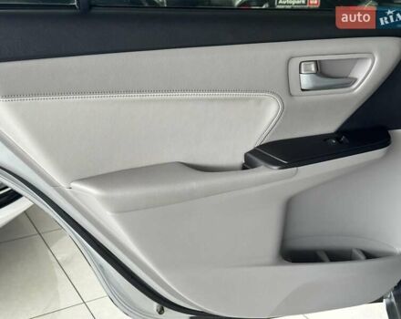 Тойота Камри 2015 в Одессе на Automoto.ua Серый Тойота Камри, объемом двигателя 2.5 л и пробегом 157 тыс. км за 13980 $, фото 18 на Automoto.ua