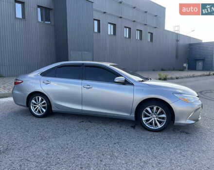 Серый Тойота Камри, объемом двигателя 2.5 л и пробегом 280 тыс. км за 15200 $, фото 3 на Automoto.ua