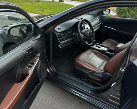 Серый Тойота Камри, объемом двигателя 2.49 л и пробегом 138 тыс. км за 11700 $, фото 15 на Automoto.ua