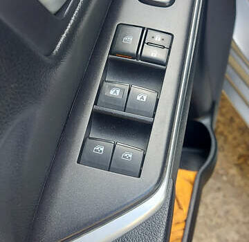 Серый Тойота Камри, объемом двигателя 2.49 л и пробегом 178 тыс. км за 14000 $, фото 6 на Automoto.ua