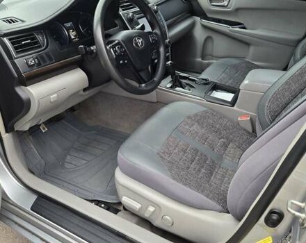 Серый Тойота Камри, объемом двигателя 2.5 л и пробегом 211 тыс. км за 12600 $, фото 9 на Automoto.ua