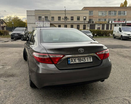 Тойота Камри 2015 в Харькове на Automoto.ua Серый Тойота Камри, объемом двигателя 2.49 л и пробегом 196 тыс. км за 12500 $, фото 12 на Automoto.ua