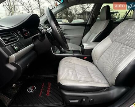 Серый Тойота Камри, объемом двигателя 2.5 л и пробегом 161 тыс. км за 13300 $, фото 12 на Automoto.ua