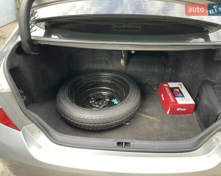 Серый Тойота Камри, объемом двигателя 2.5 л и пробегом 280 тыс. км за 15200 $, фото 14 на Automoto.ua