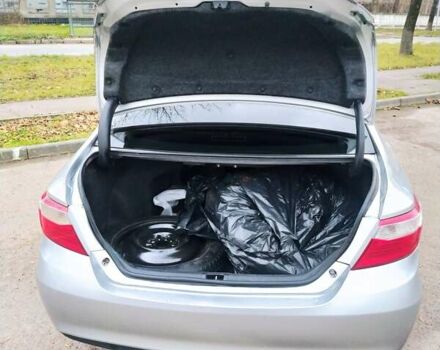 Серый Тойота Камри, объемом двигателя 2.49 л и пробегом 210 тыс. км за 10900 $, фото 4 на Automoto.ua