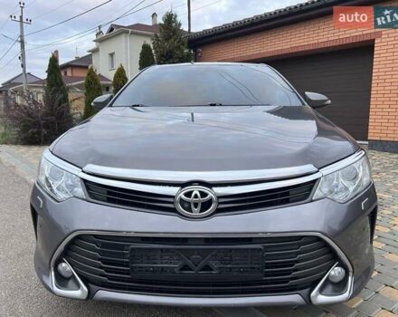 Серый Тойота Камри, объемом двигателя 2.49 л и пробегом 215 тыс. км за 15300 $, фото 3 на Automoto.ua