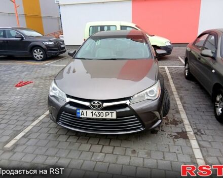 Тойота Камри 2015 в Киеве на Automoto.ua Серый Тойота Камри, объемом двигателя 2.5 л и пробегом 190 тыс. км за 13000 $, фото 3 на Automoto.ua