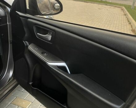 Тойота Камри 2015 в Виннице на Automoto.ua Серый Тойота Камри, объемом двигателя 2.5 л и пробегом 130 тыс. км за 13500 $, фото 13 на Automoto.ua