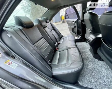 Серый Тойота Камри, объемом двигателя 2.5 л и пробегом 175 тыс. км за 21900 $, фото 9 на Automoto.ua