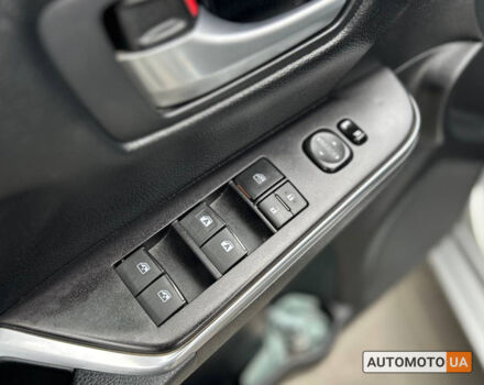 Серый Тойота Камри, объемом двигателя 2.5 л и пробегом 75 тыс. км за 14800 $, фото 6 на Automoto.ua