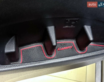 Серый Тойота Камри, объемом двигателя 2.49 л и пробегом 106 тыс. км за 12999 $, фото 30 на Automoto.ua