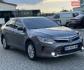 Серый Тойота Камри, объемом двигателя 2.49 л и пробегом 204 тыс. км за 14700 $, фото 5 на Automoto.ua
