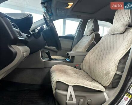 Сірий Тойота Камрі, об'ємом двигуна 2.49 л та пробігом 73 тис. км за 15490 $, фото 21 на Automoto.ua