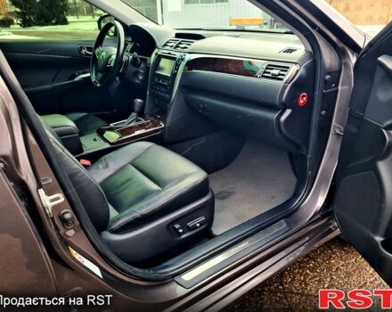 Серый Тойота Камри, объемом двигателя 2.5 л и пробегом 162 тыс. км за 16700 $, фото 8 на Automoto.ua