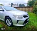 Сірий Тойота Камрі, об'ємом двигуна 2.5 л та пробігом 200 тис. км за 15500 $, фото 1 на Automoto.ua