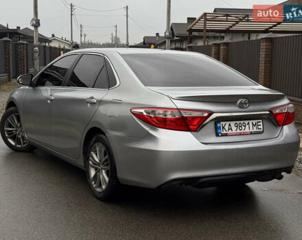 Серый Тойота Камри, объемом двигателя 2.49 л и пробегом 292 тыс. км за 10999 $, фото 12 на Automoto.ua