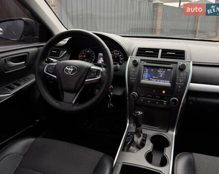 Серый Тойота Камри, объемом двигателя 2.49 л и пробегом 292 тыс. км за 10999 $, фото 26 на Automoto.ua