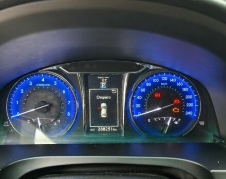 Сірий Тойота Камрі, об'ємом двигуна 2.5 л та пробігом 288 тис. км за 15000 $, фото 4 на Automoto.ua