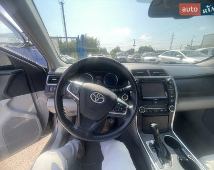 Серый Тойота Камри, объемом двигателя 2.49 л и пробегом 186 тыс. км за 13500 $, фото 6 на Automoto.ua