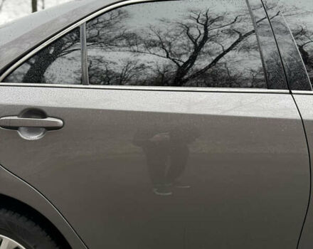 Серый Тойота Камри, объемом двигателя 2.49 л и пробегом 210 тыс. км за 14650 $, фото 7 на Automoto.ua