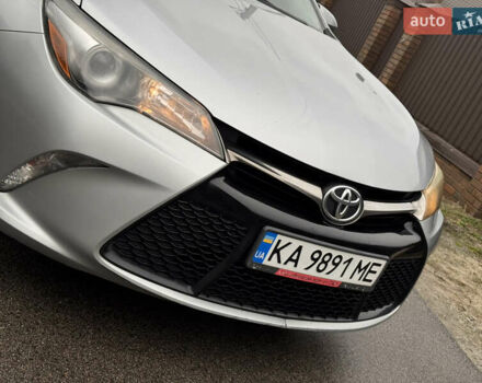 Серый Тойота Камри, объемом двигателя 2.49 л и пробегом 292 тыс. км за 10999 $, фото 7 на Automoto.ua