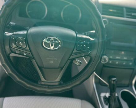 Серый Тойота Камри, объемом двигателя 2.49 л и пробегом 117 тыс. км за 14000 $, фото 12 на Automoto.ua