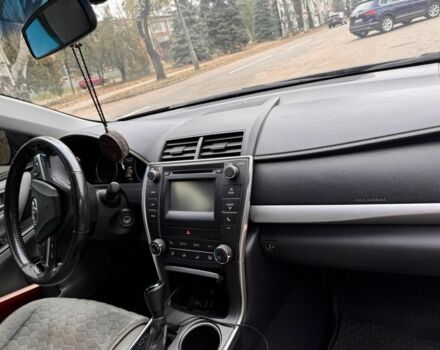 Сірий Тойота Камрі, об'ємом двигуна 2.5 л та пробігом 194 тис. км за 13000 $, фото 3 на Automoto.ua