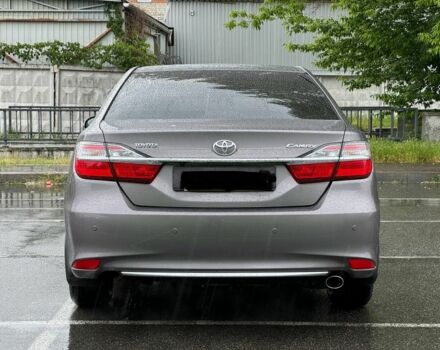 Серый Тойота Камри, объемом двигателя 2.5 л и пробегом 200 тыс. км за 17900 $, фото 1 на Automoto.ua