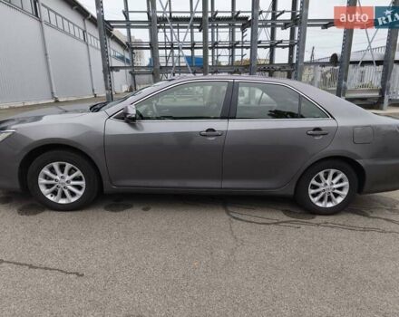 Сірий Тойота Камрі, об'ємом двигуна 2.49 л та пробігом 288 тис. км за 15000 $, фото 9 на Automoto.ua