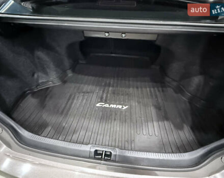 Серый Тойота Камри, объемом двигателя 2.49 л и пробегом 106 тыс. км за 12999 $, фото 45 на Automoto.ua