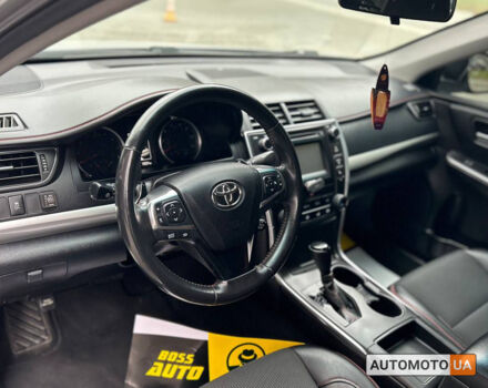 Серый Тойота Камри, объемом двигателя 2.5 л и пробегом 75 тыс. км за 14800 $, фото 9 на Automoto.ua