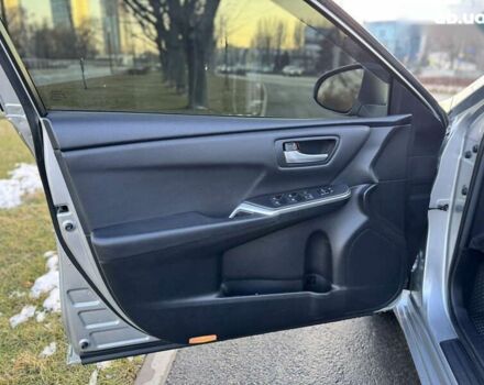 Серый Тойота Камри, объемом двигателя 2.5 л и пробегом 145 тыс. км за 14300 $, фото 16 на Automoto.ua