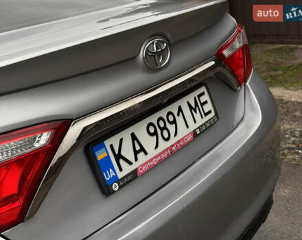 Серый Тойота Камри, объемом двигателя 2.49 л и пробегом 292 тыс. км за 10999 $, фото 16 на Automoto.ua
