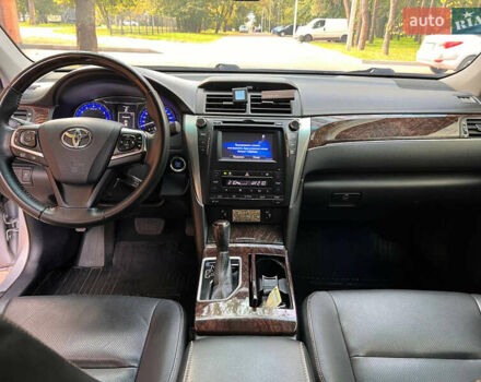 Серый Тойота Камри, объемом двигателя 2.49 л и пробегом 200 тыс. км за 17800 $, фото 11 на Automoto.ua