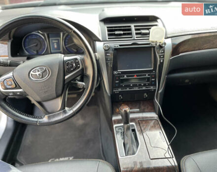 Серый Тойота Камри, объемом двигателя 2.49 л и пробегом 186 тыс. км за 16500 $, фото 4 на Automoto.ua