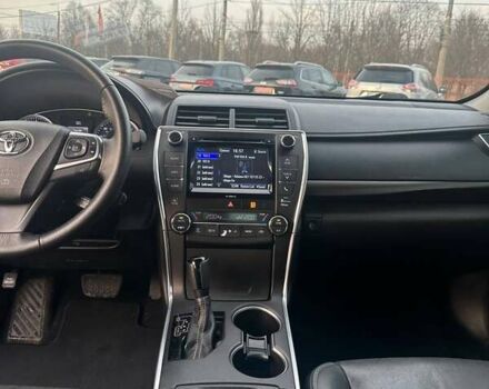 Серый Тойота Камри, объемом двигателя 2.5 л и пробегом 110 тыс. км за 15999 $, фото 9 на Automoto.ua