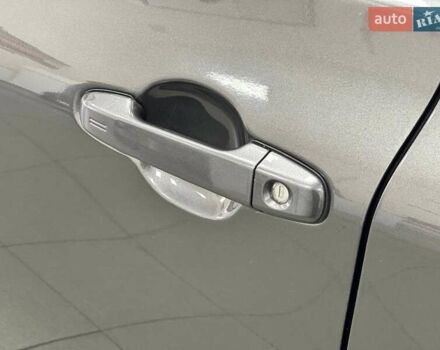 Сірий Тойота Камрі, об'ємом двигуна 2.49 л та пробігом 73 тис. км за 15490 $, фото 16 на Automoto.ua