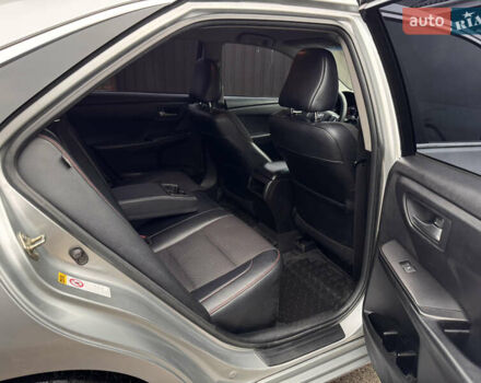 Серый Тойота Камри, объемом двигателя 2.49 л и пробегом 292 тыс. км за 10999 $, фото 32 на Automoto.ua