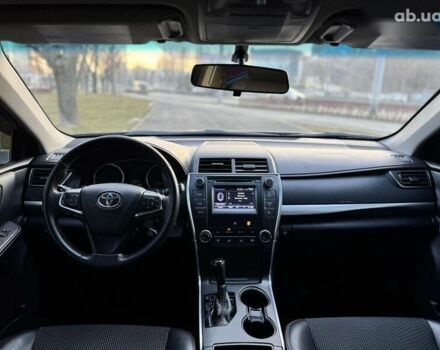 Серый Тойота Камри, объемом двигателя 2.5 л и пробегом 145 тыс. км за 14300 $, фото 26 на Automoto.ua