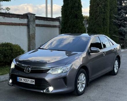 Серый Тойота Камри, объемом двигателя 2.49 л и пробегом 204 тыс. км за 14700 $, фото 7 на Automoto.ua