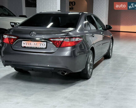 Серый Тойота Камри, объемом двигателя 2.49 л и пробегом 106 тыс. км за 12999 $, фото 6 на Automoto.ua