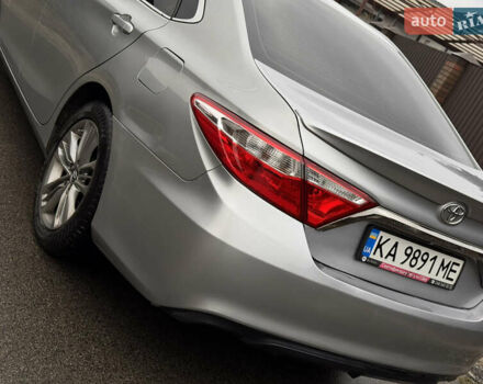 Серый Тойота Камри, объемом двигателя 2.49 л и пробегом 292 тыс. км за 10999 $, фото 13 на Automoto.ua