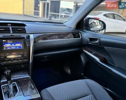 Серый Тойота Камри, объемом двигателя 2.49 л и пробегом 204 тыс. км за 14700 $, фото 39 на Automoto.ua